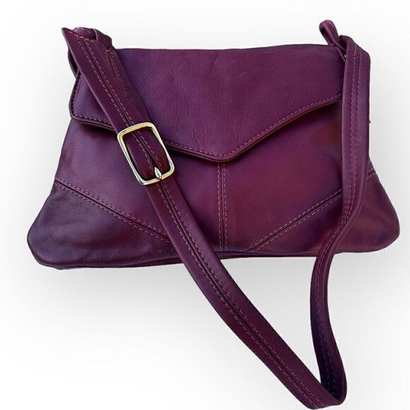 Unbranded bag Maroon/burgundy shoulder bag with gold colored hardware - Picture 2 of 11